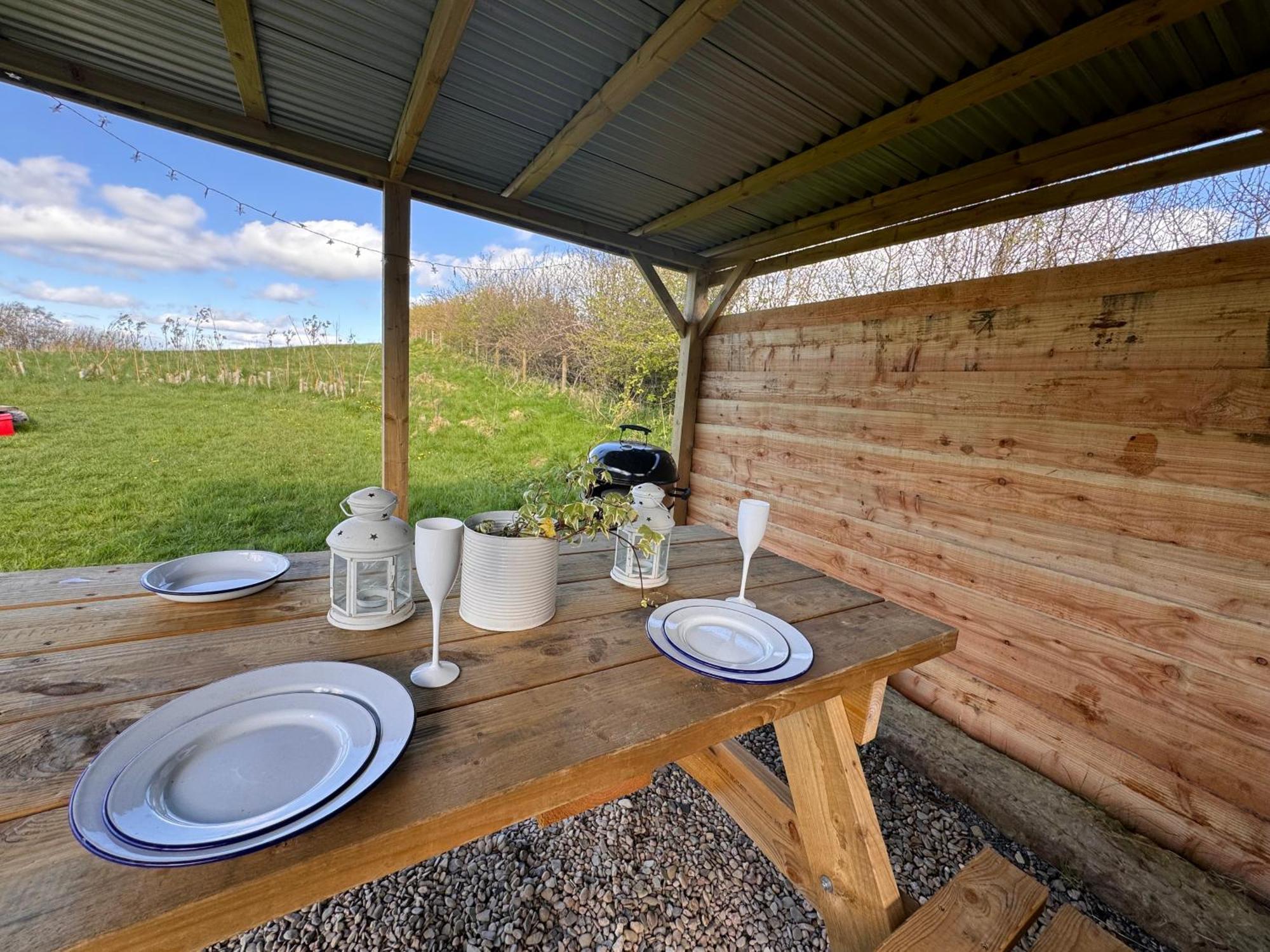 Hotel Geodesic Dome Glamping à Llanidloes Extérieur photo