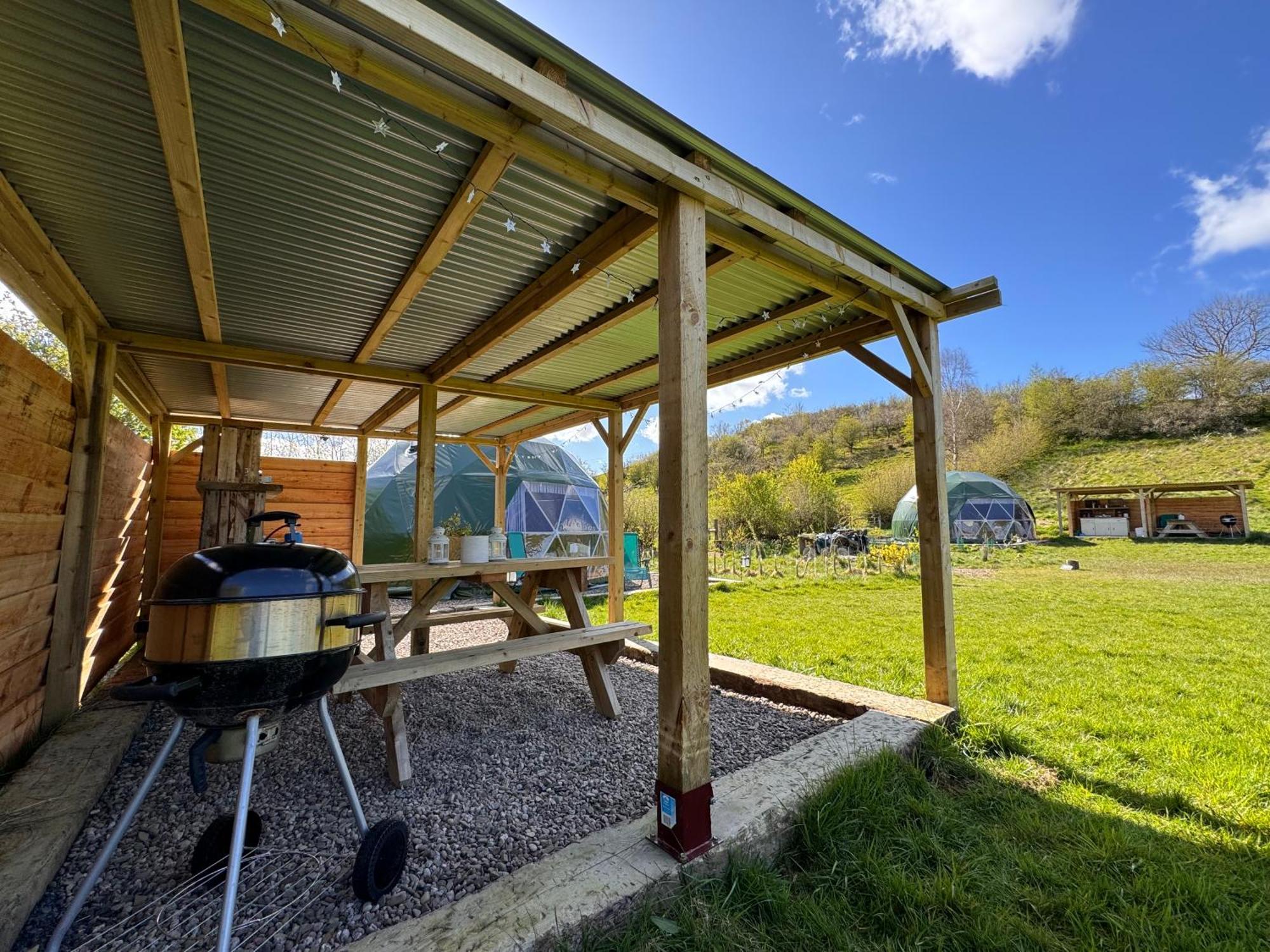 Hotel Geodesic Dome Glamping à Llanidloes Extérieur photo