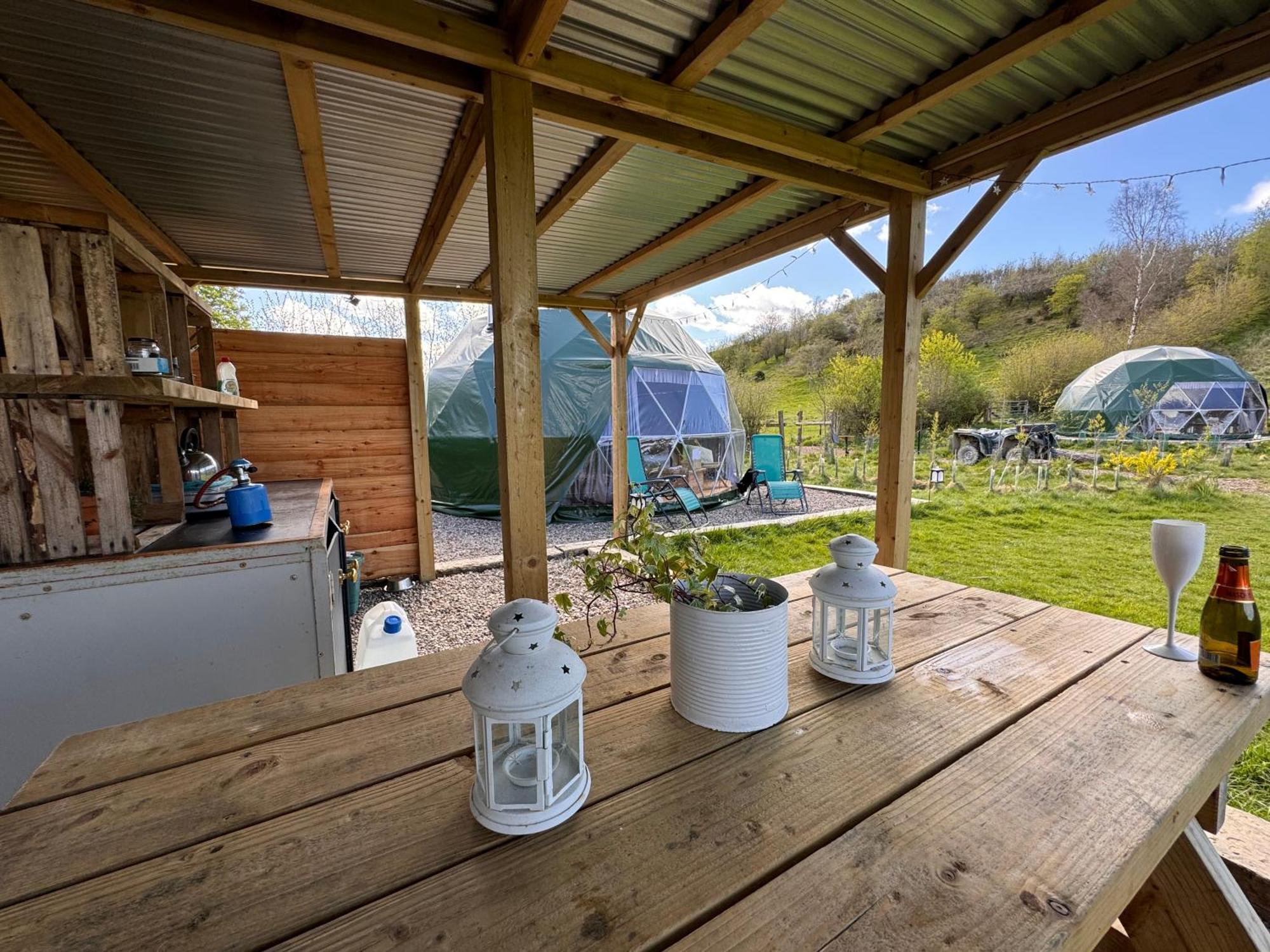 Hotel Geodesic Dome Glamping à Llanidloes Extérieur photo